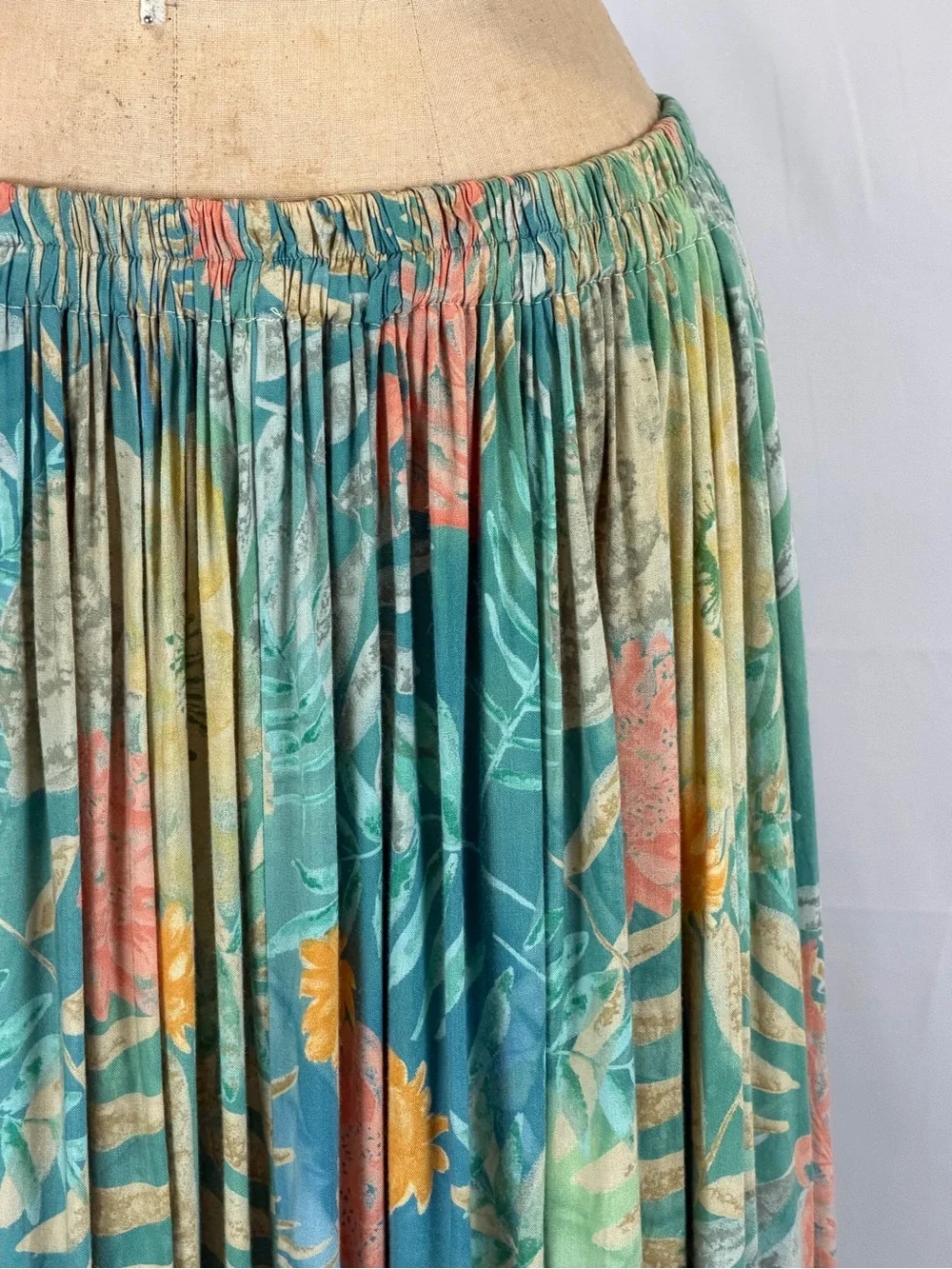 VINTAGE palm island floral skirt long maxi full elastic waist pastel tropical